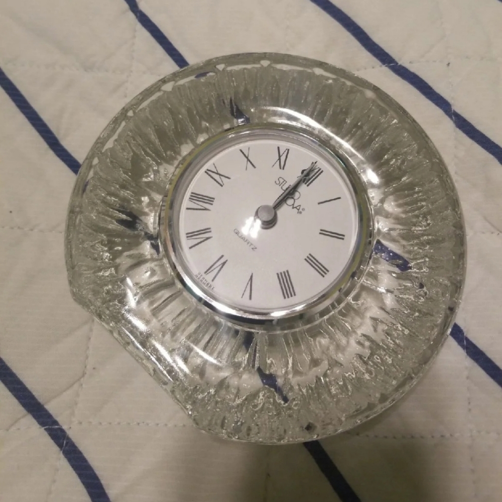 Lexington Round Clock